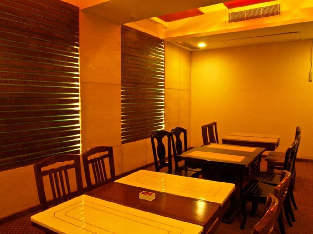 Hotel Cambay Sapphire, Gandhinagar Restaurant foto