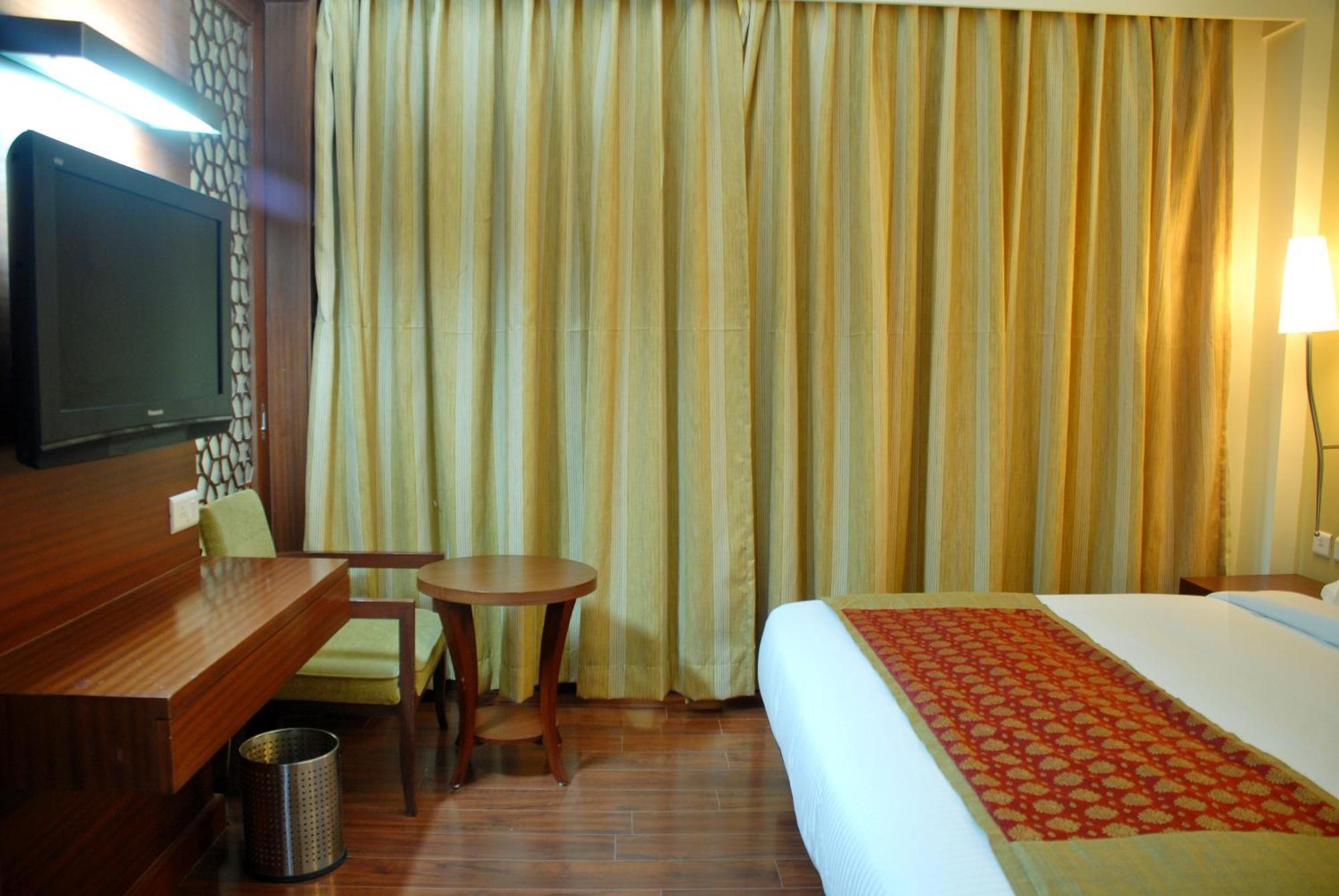 Hotel Cambay Sapphire, Gandhinagar Exterior foto