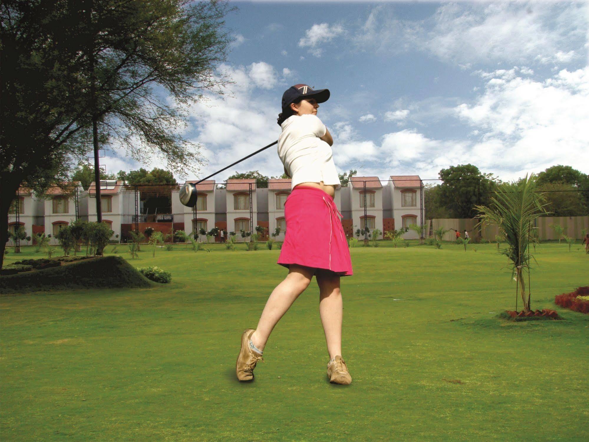 Hotel Cambay Sapphire, Gandhinagar Exterior foto
